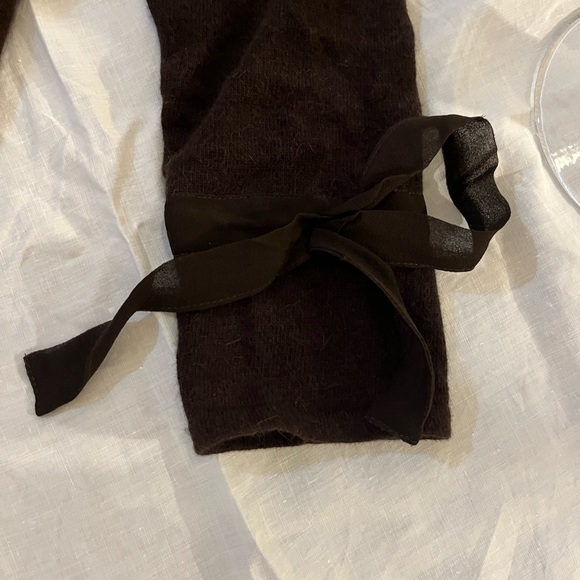 Women’s shrug/sweater - Picture 3 of 4